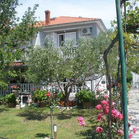 Apartmani I Sobe Mara Palit Kültér fotó