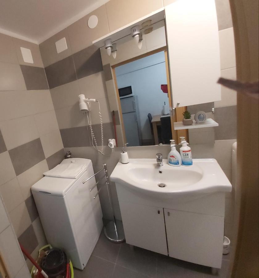 Apartmani I Sobe Mara Palit Kültér fotó