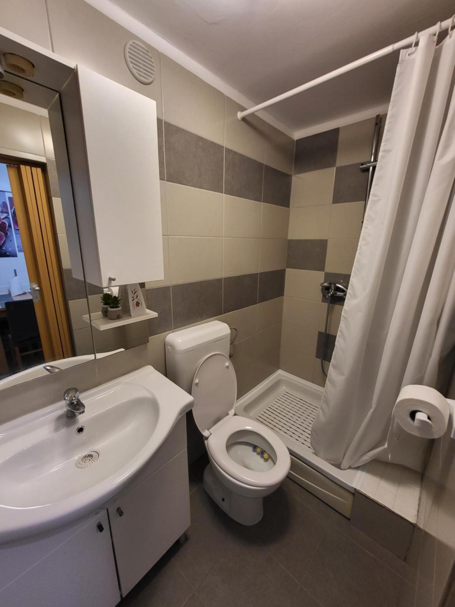 Apartmani I Sobe Mara Palit Kültér fotó