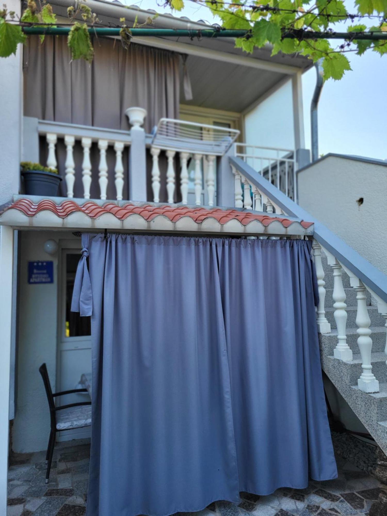 Apartmani I Sobe Mara Palit Kültér fotó