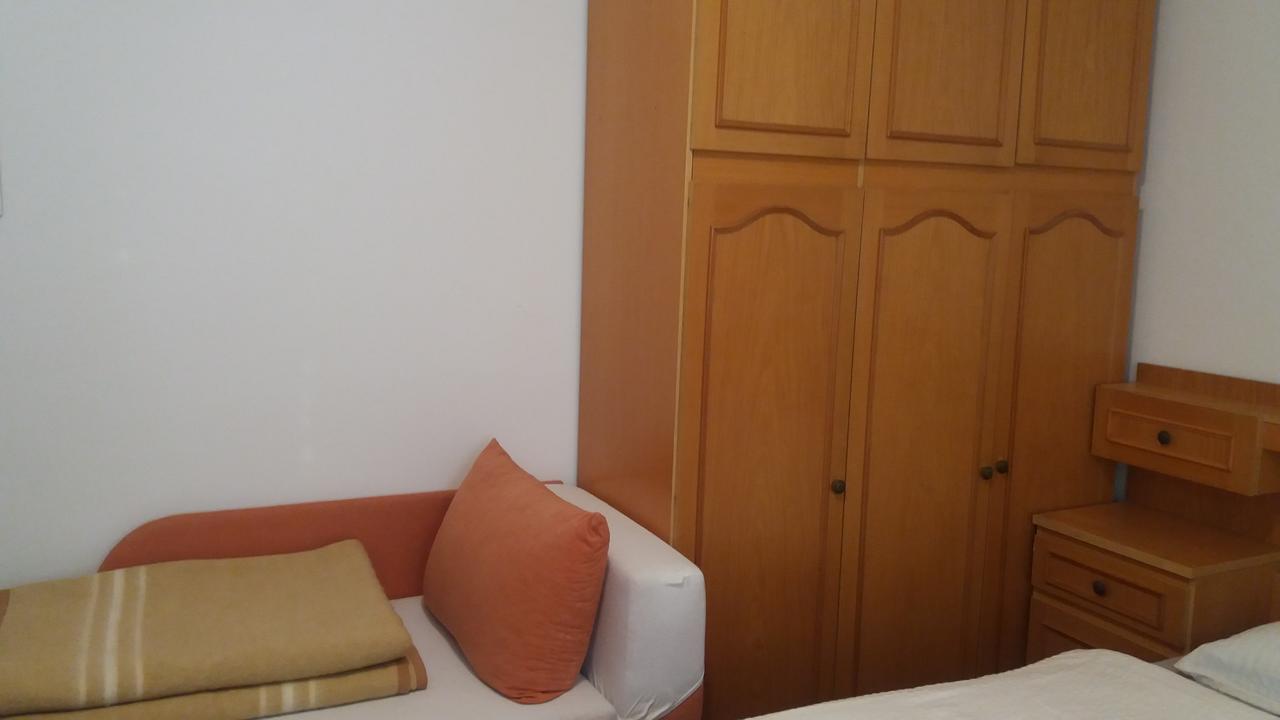 Apartmani I Sobe Mara Palit Kültér fotó