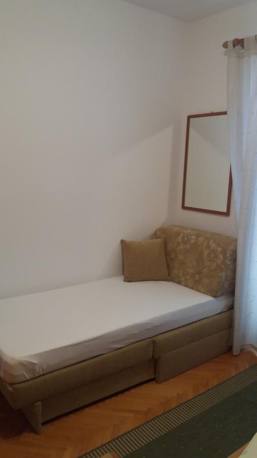 Apartmani I Sobe Mara Palit Kültér fotó